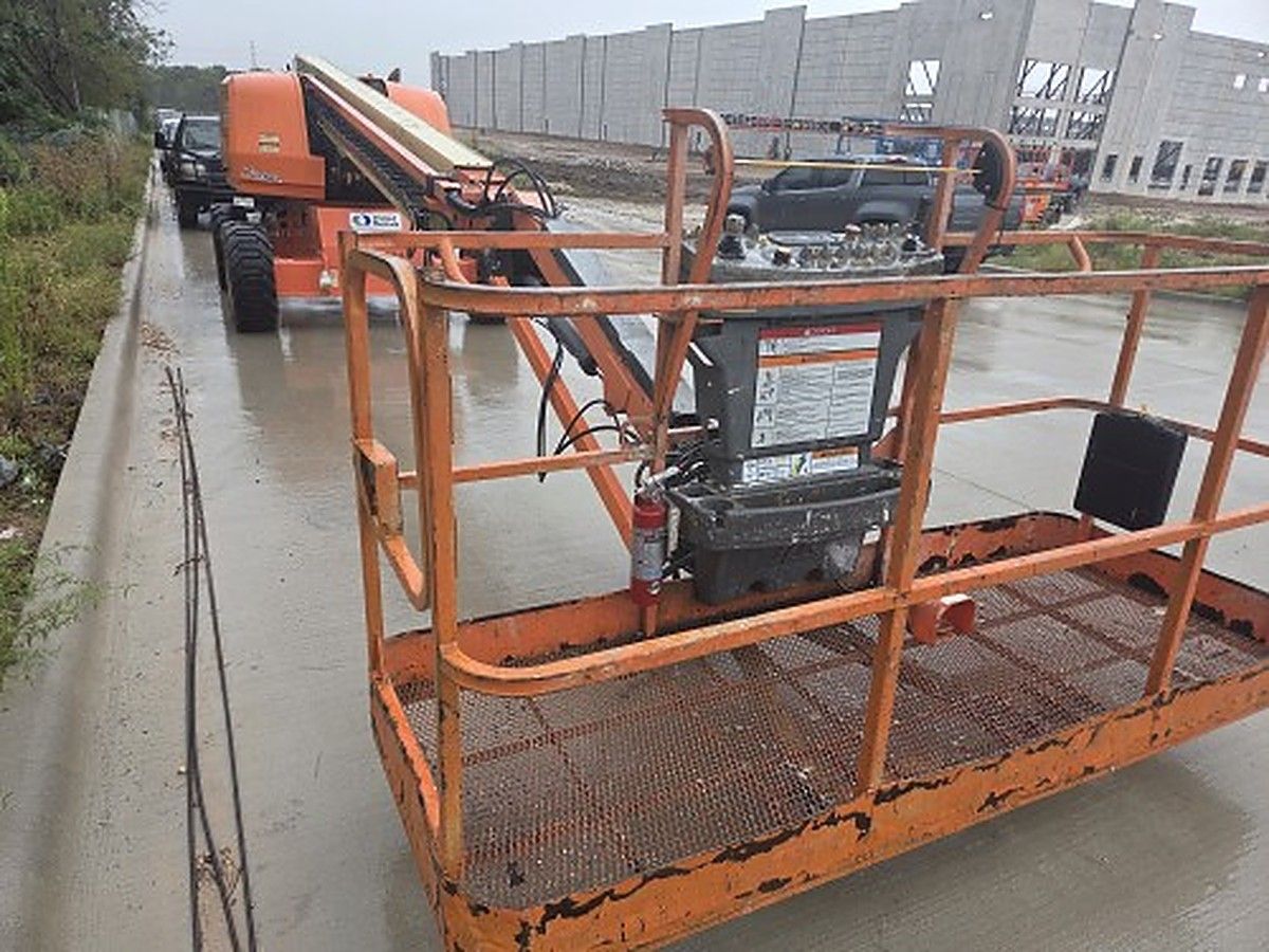 JLG 660SJ photo 3
