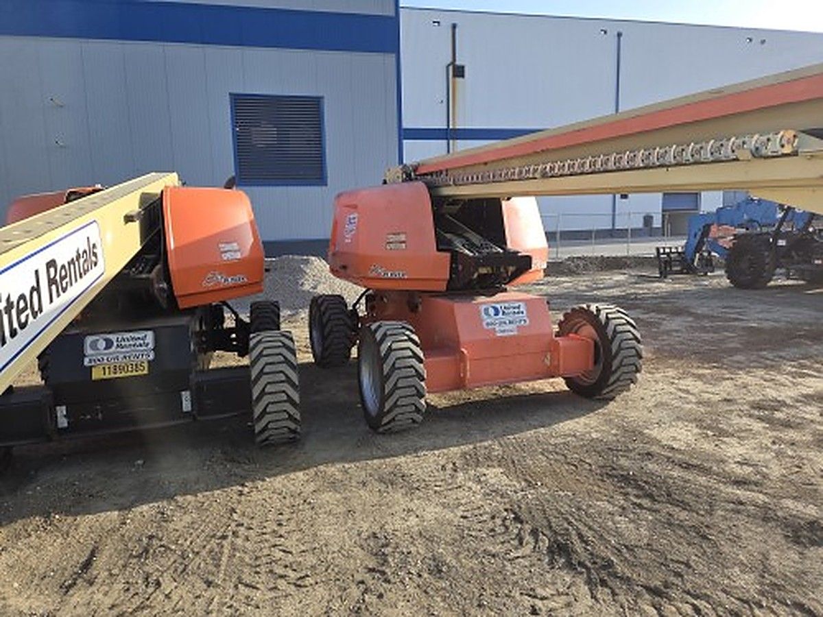 JLG 660SJ photo 2
