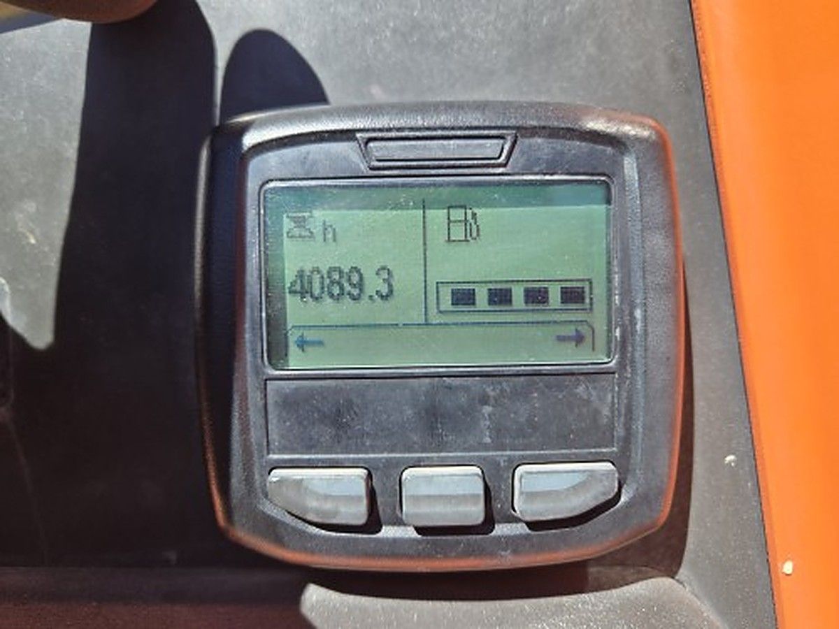 JLG 660SJ photo 3