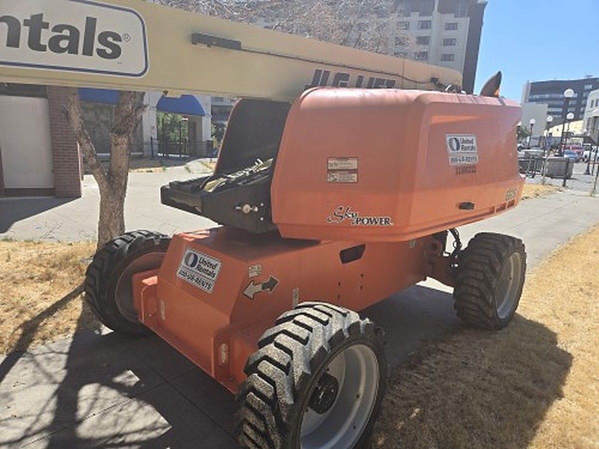 JLG 660SJ photo 2
