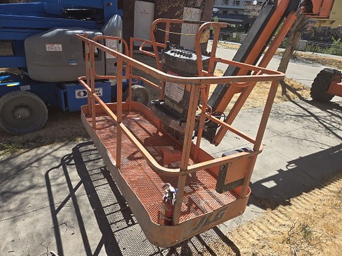 JLG 660SJ photo 15