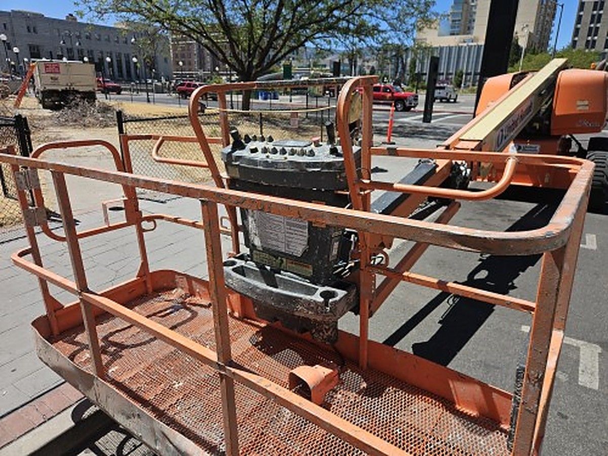 JLG 660SJ photo 9