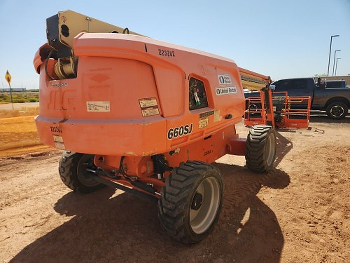 JLG 660SJ photo 2