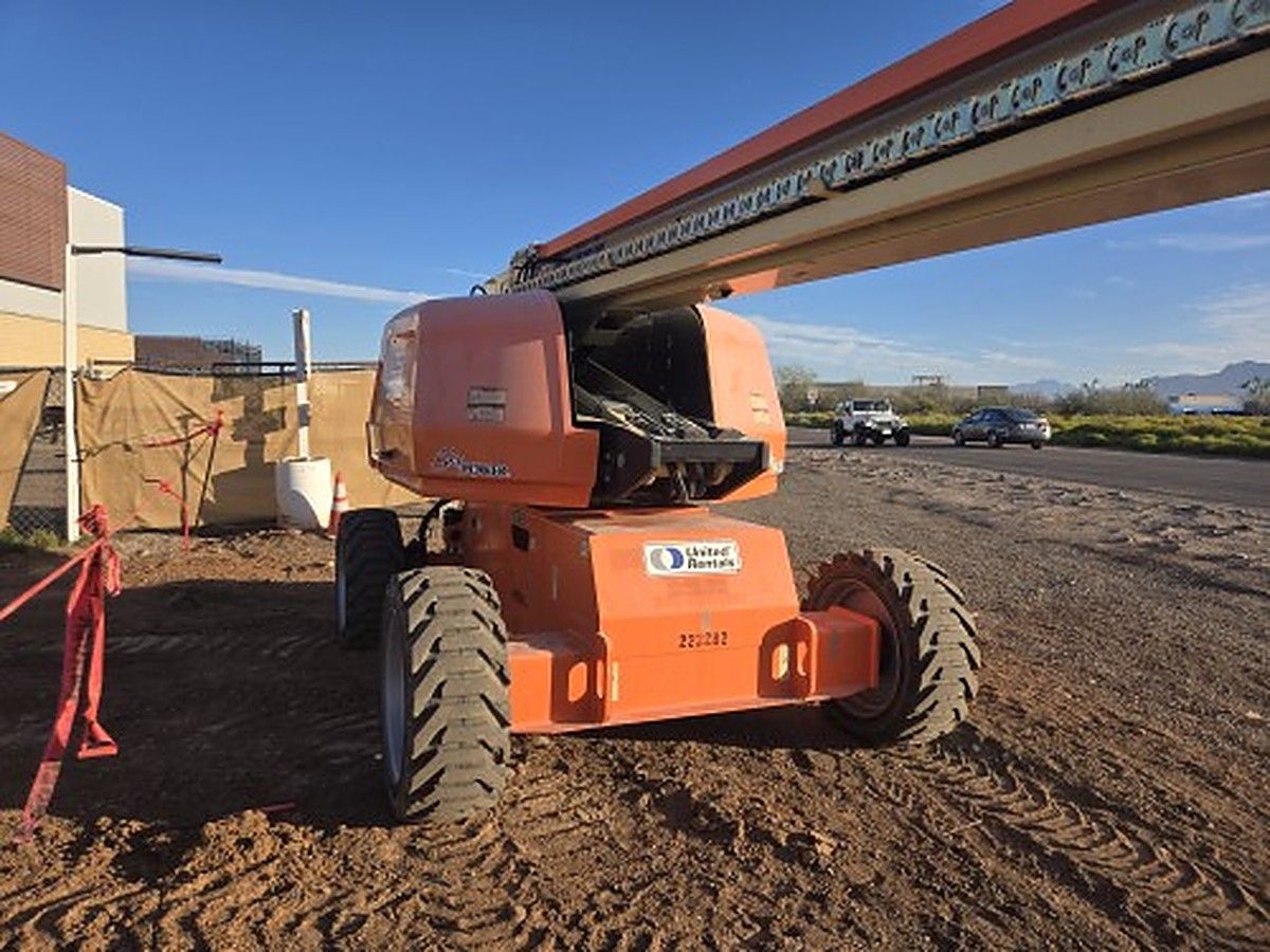 JLG 660SJ photo 10