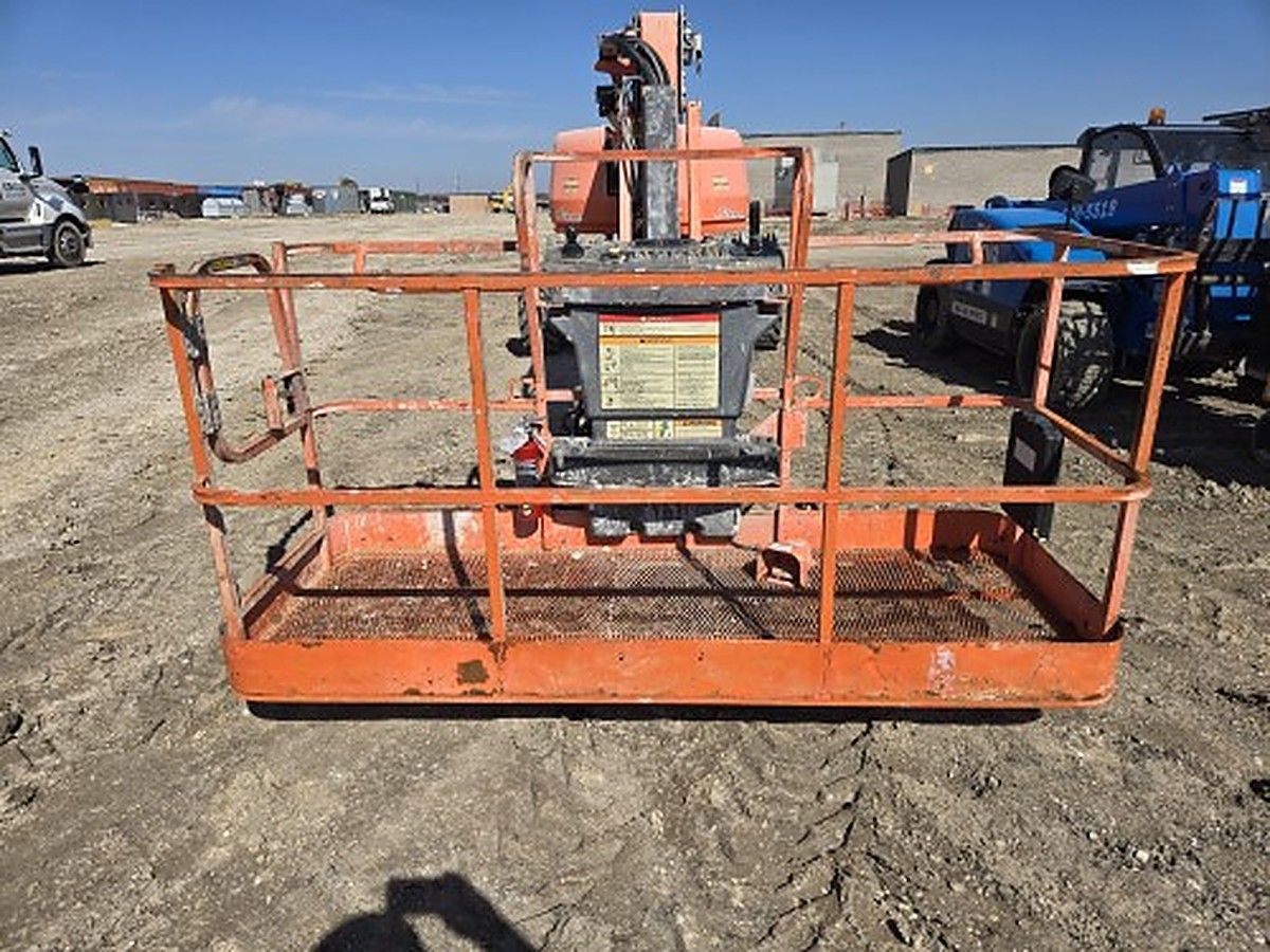 JLG 660SJ photo 11