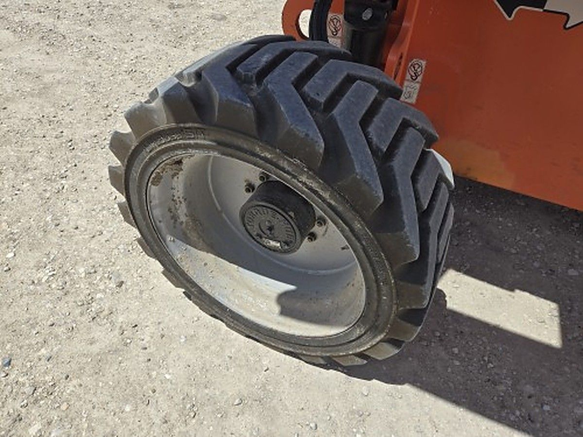 JLG 660SJ photo 16