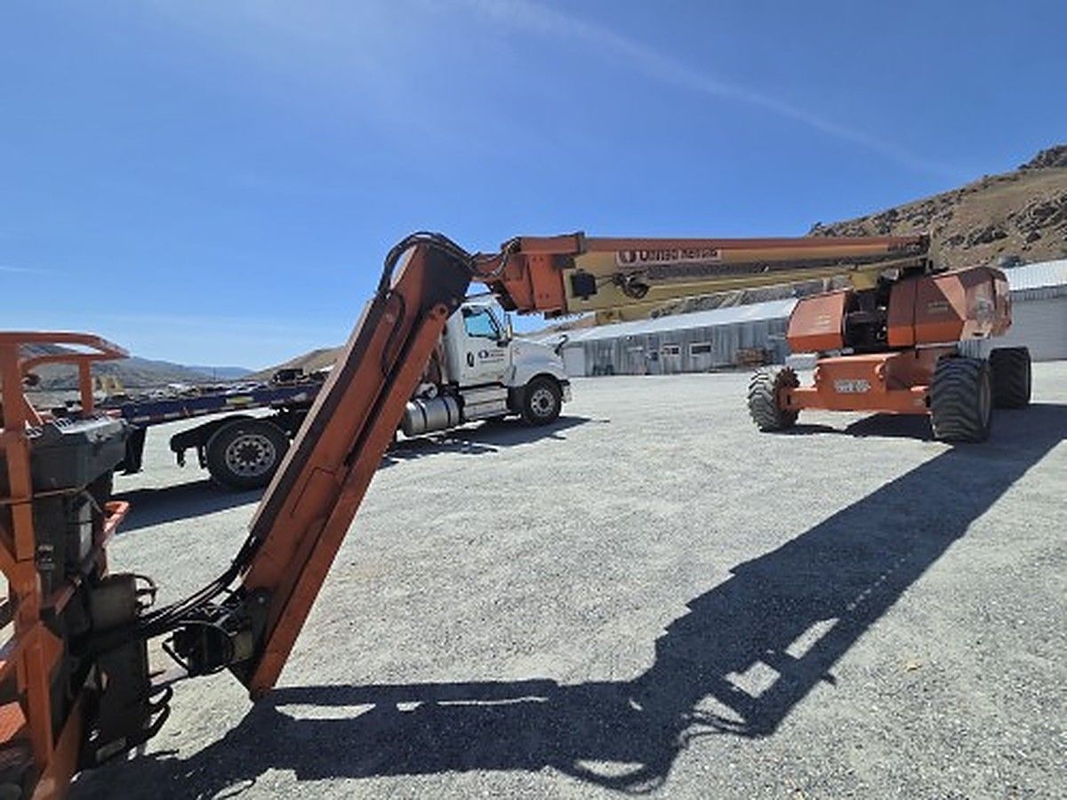 JLG 860SJ photo 2