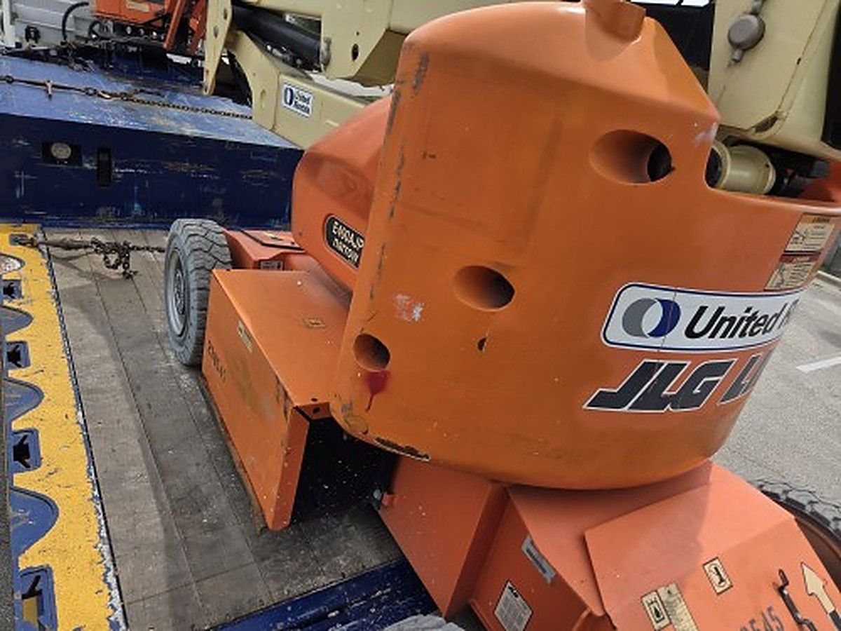 JLG E400AJPN photo 9