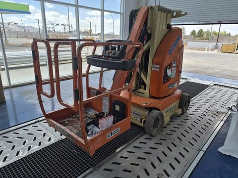 2019 JLG T26E Boom Vertical Mast 26-27' Self Propelled