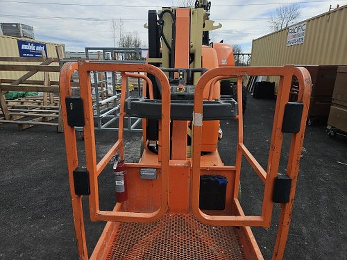 JLG T26E photo 3