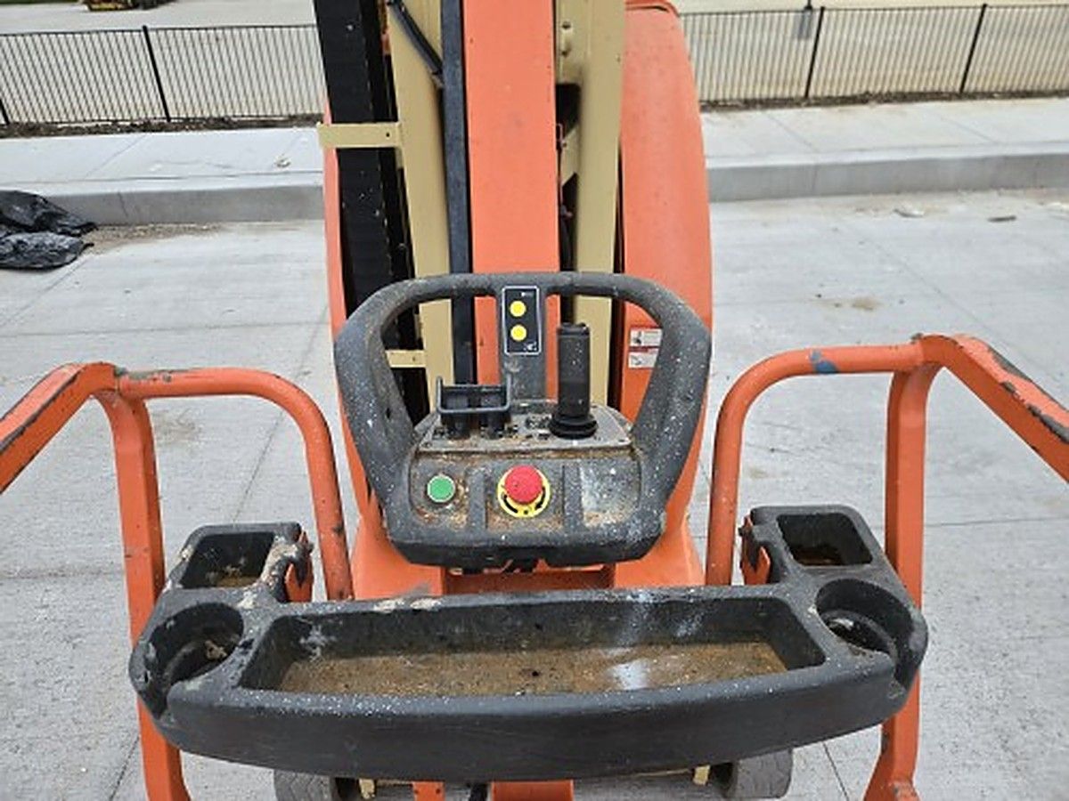 JLG T26E photo 6