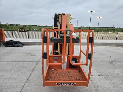 2019 JLG T26E Boom Vertical Mast 26-27' Self Propelled
