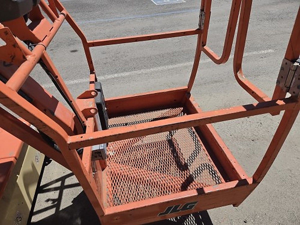JLG T26E photo 3