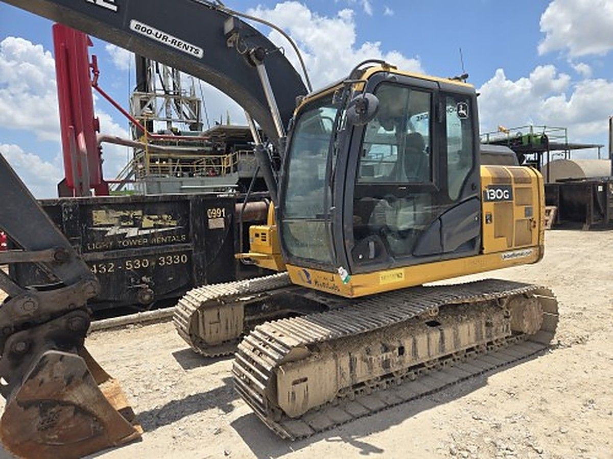 JOHN DEERE 130G LC photo 3