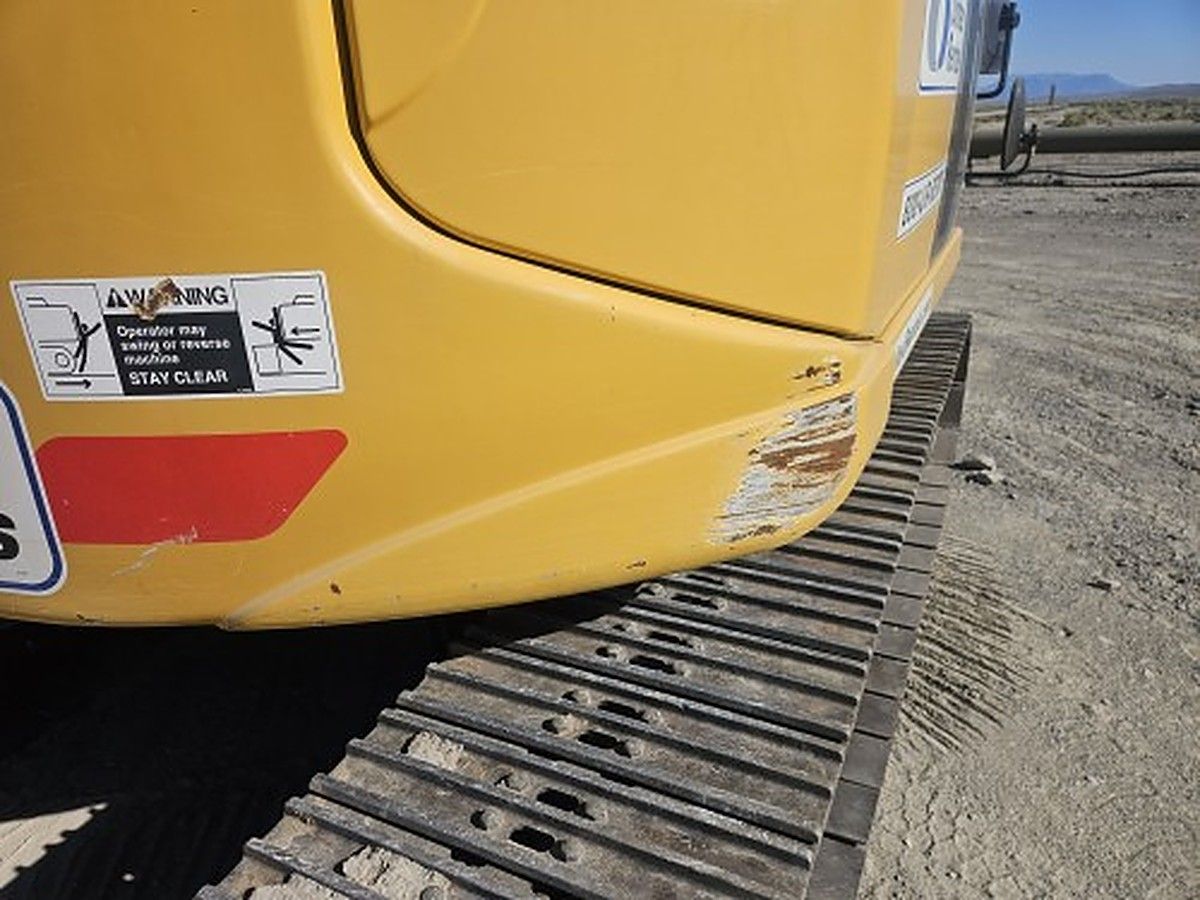 JOHN DEERE 135G photo 3
