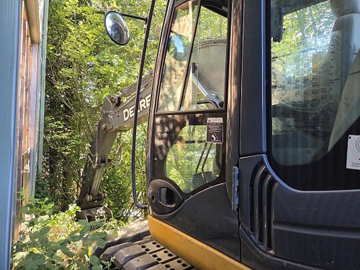 JOHN DEERE 135G photo 3