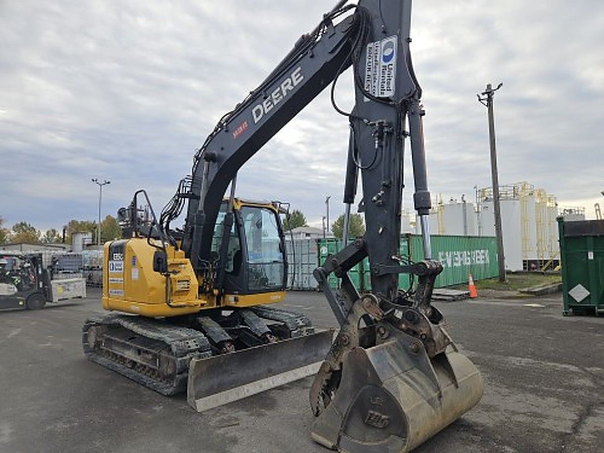 JOHN DEERE 135G photo 3