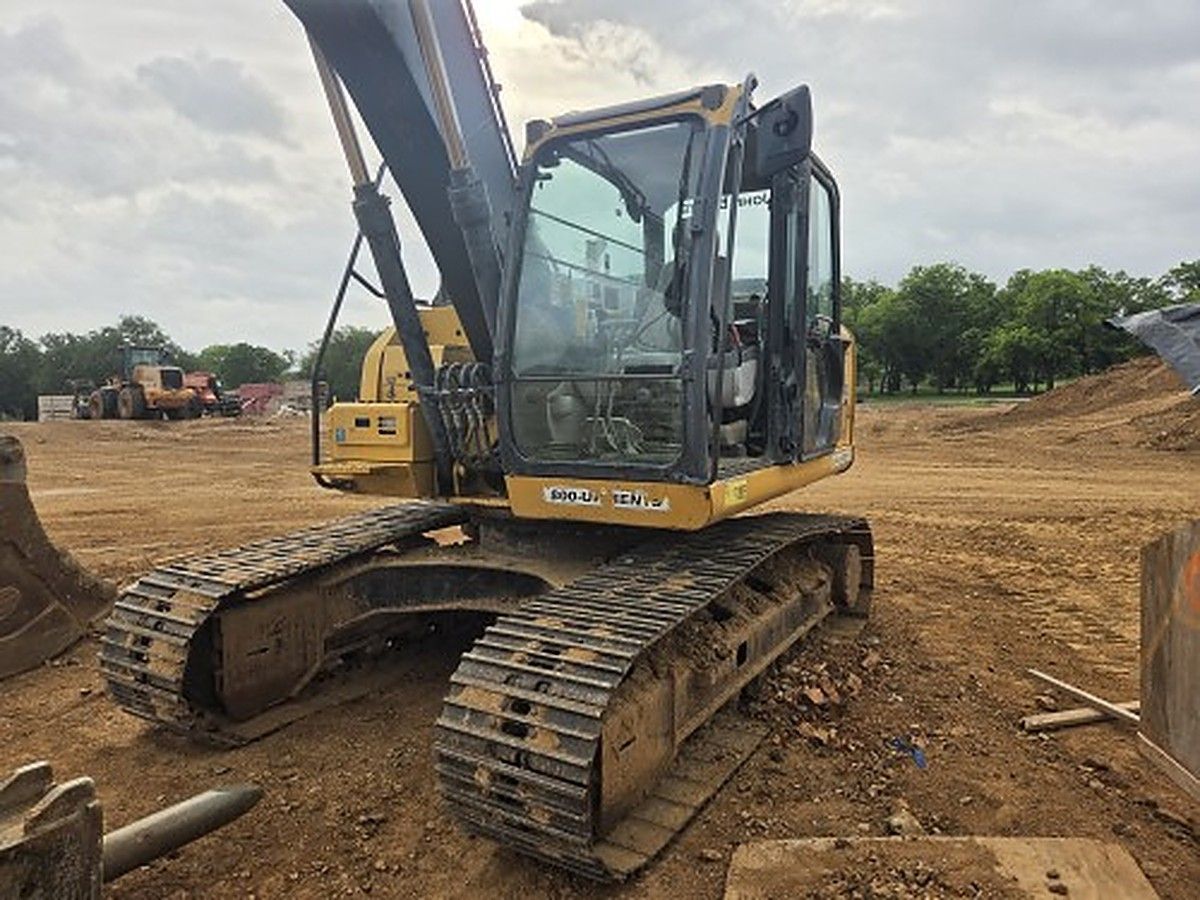 JOHN DEERE 160G LC photo 3