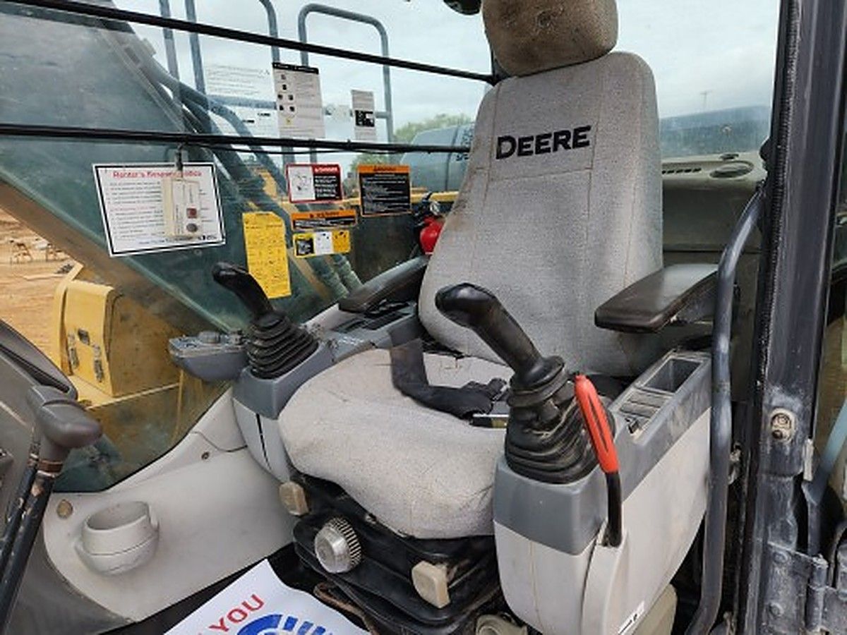 JOHN DEERE 160G LC photo 10