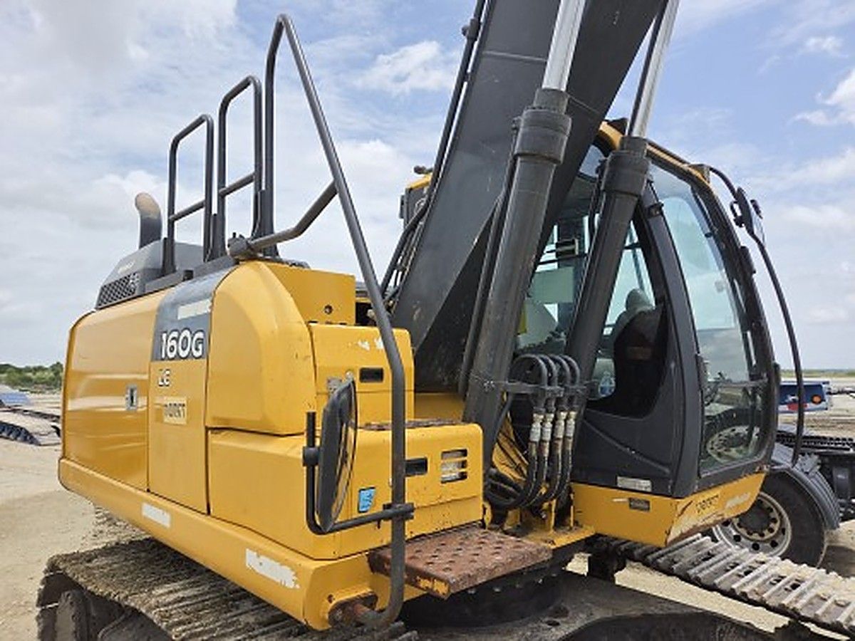 JOHN DEERE 160G LC photo 3