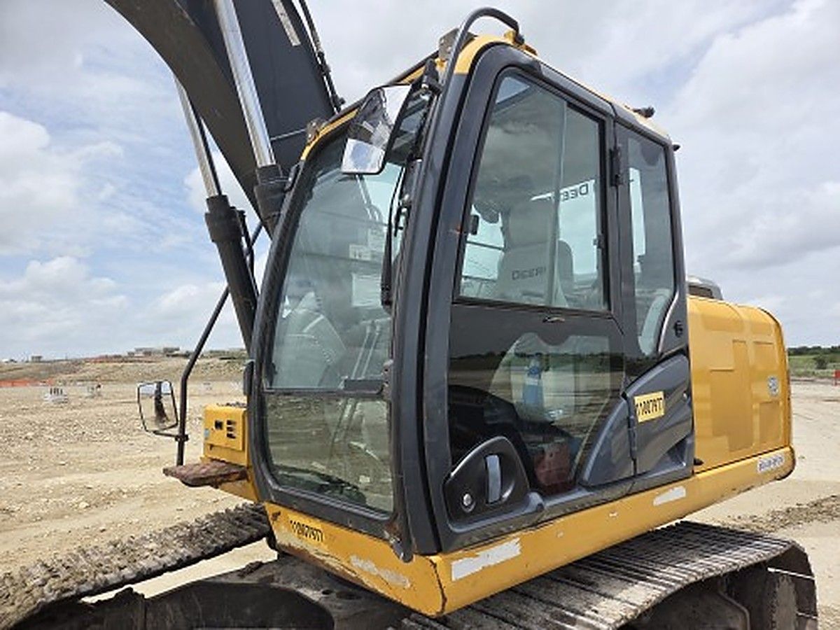 JOHN DEERE 160G LC photo 5