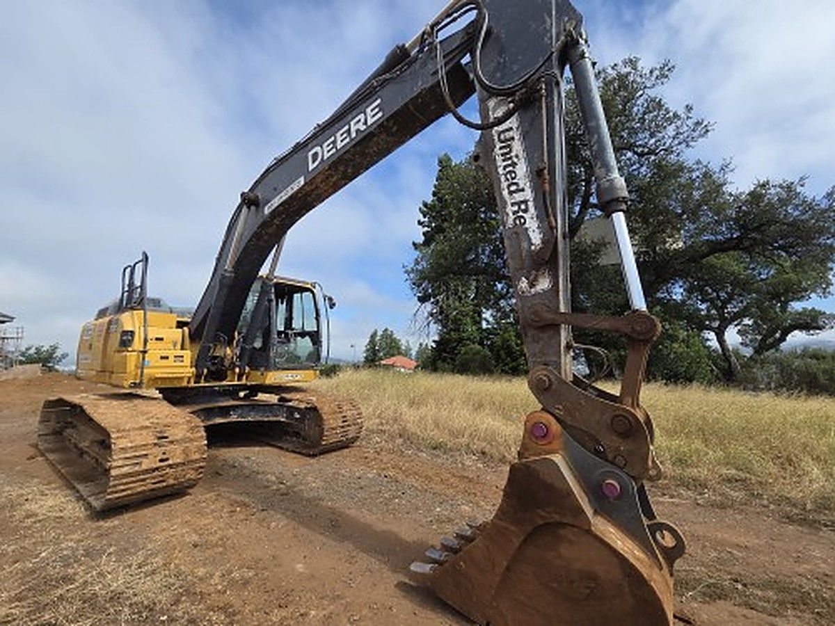 JOHN DEERE 210G LC photo 4