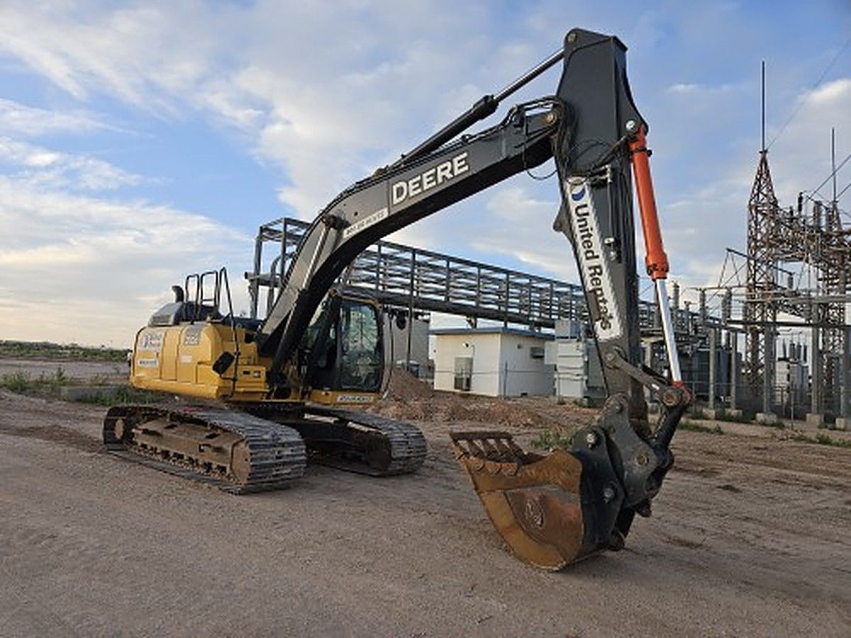 JOHN DEERE 210G LC photo 3