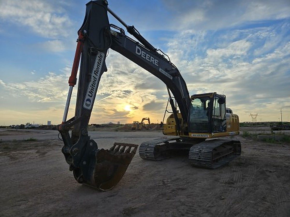 JOHN DEERE 210G LC photo 4