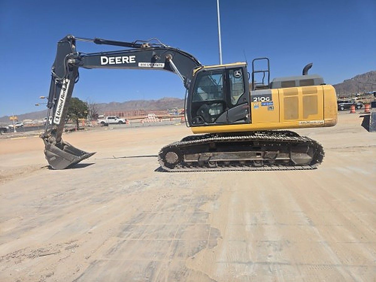 JOHN DEERE 210G LC photo 8