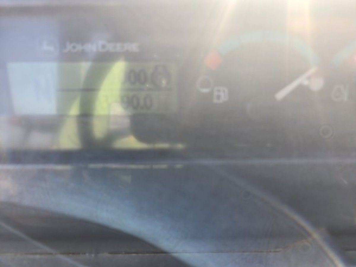 JOHN DEERE 210L EP photo 2