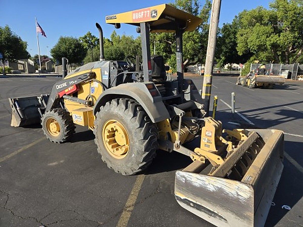 JOHN DEERE 210L EP photo 9