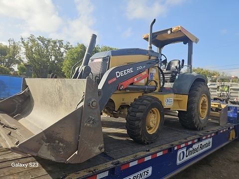 2019 JOHN DEERE 210L EP Loader Landscaper 4Wd