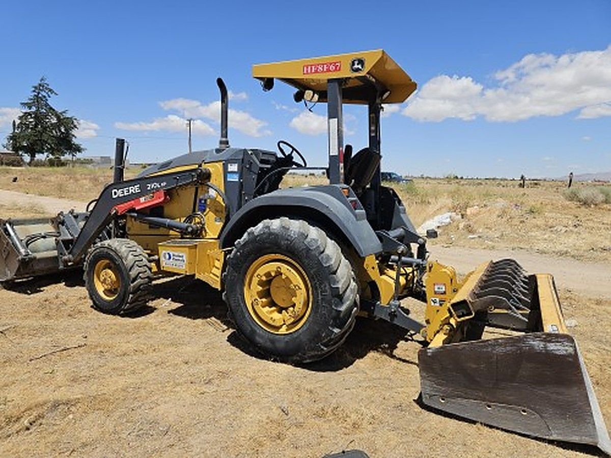 JOHN DEERE 210L EP photo 7