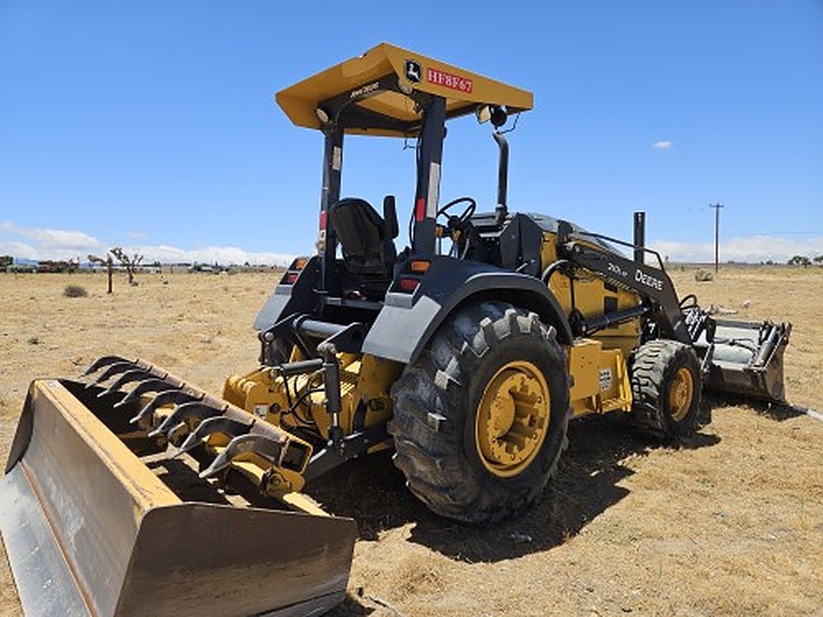JOHN DEERE 210L EP photo 8