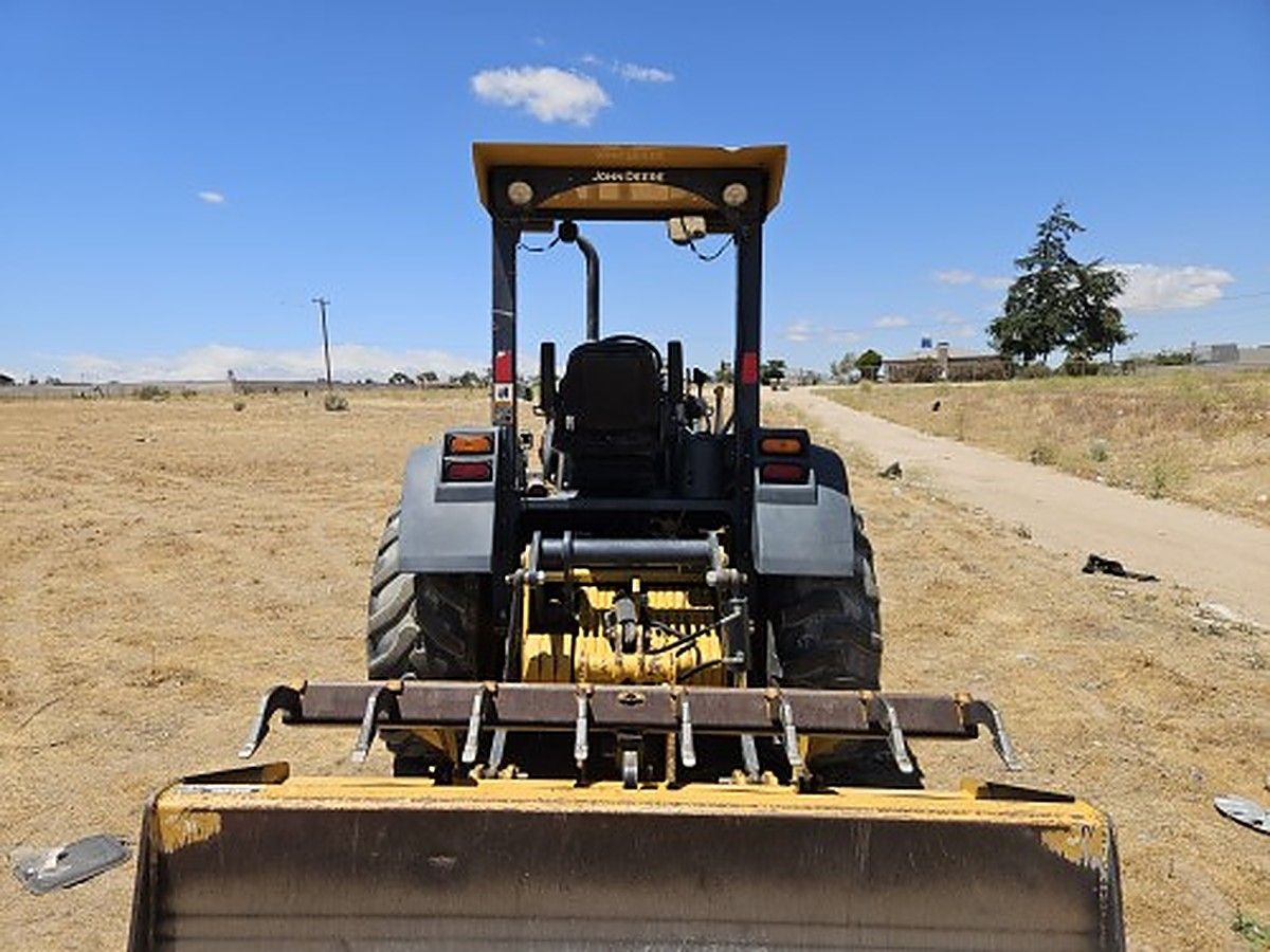 JOHN DEERE 210L EP photo 10