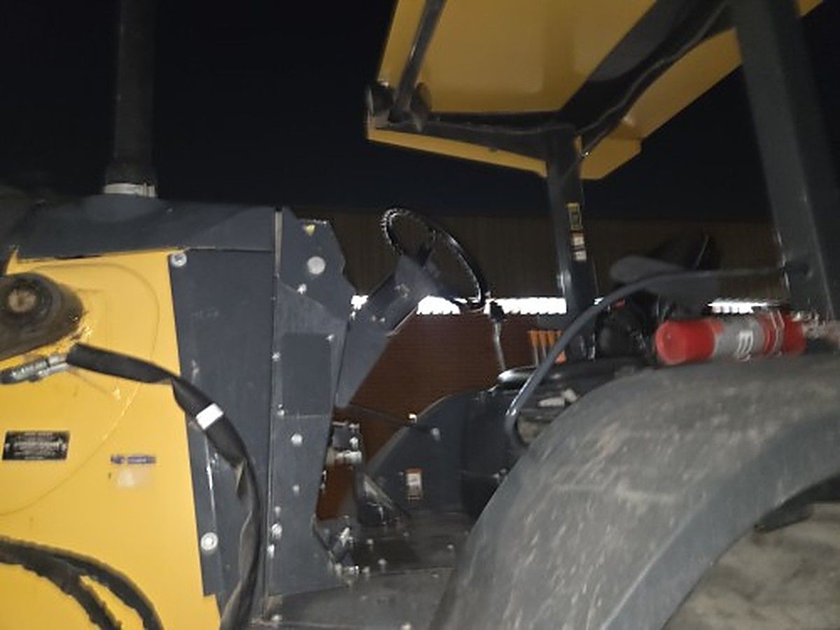 JOHN DEERE 210L EP photo 2