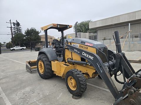 2019 JOHN DEERE 210L EP Loader Landscaper 4Wd