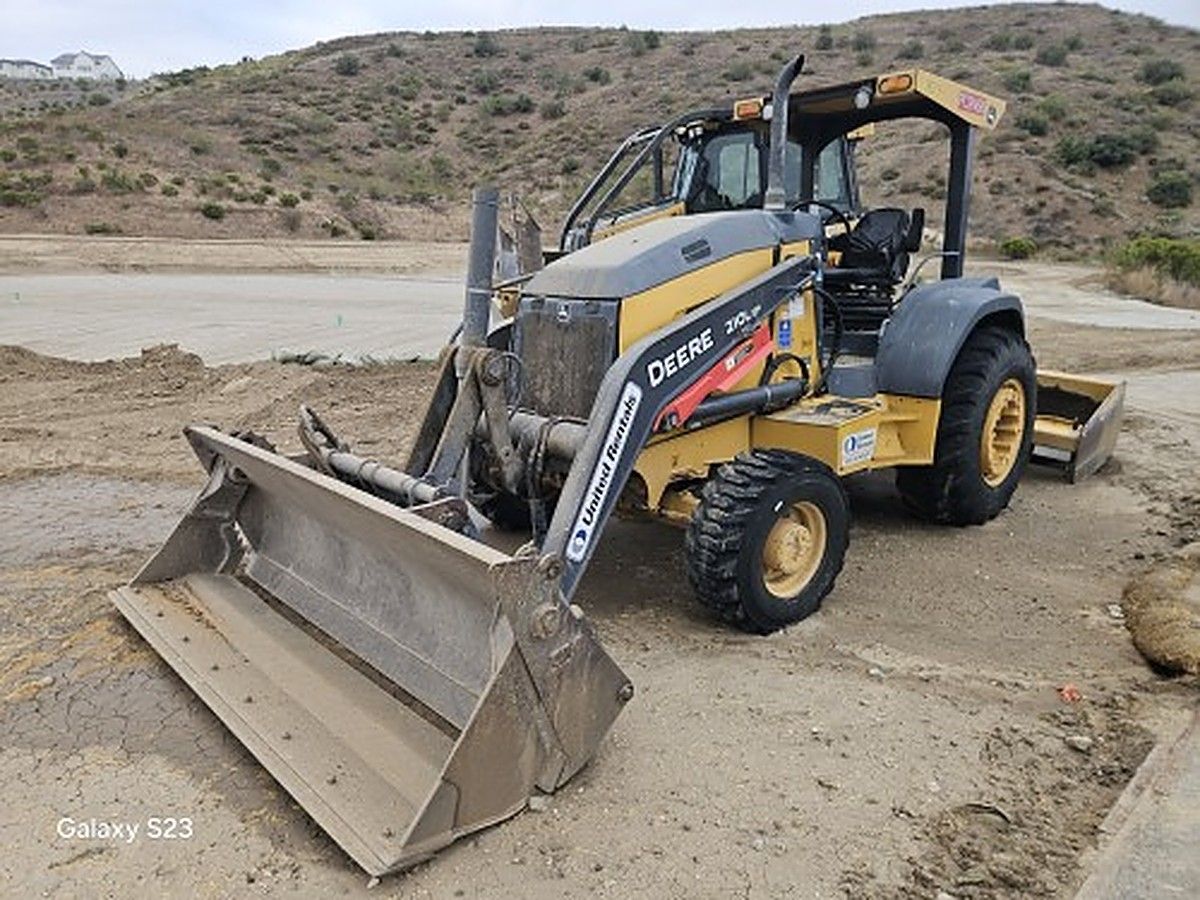 JOHN DEERE 210L EP photo 12