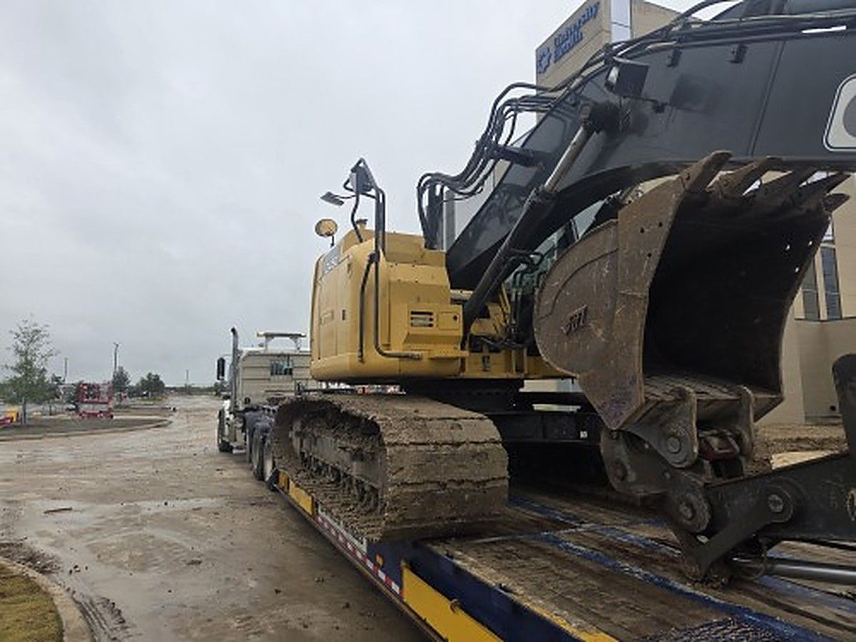 JOHN DEERE 245G LC photo 5