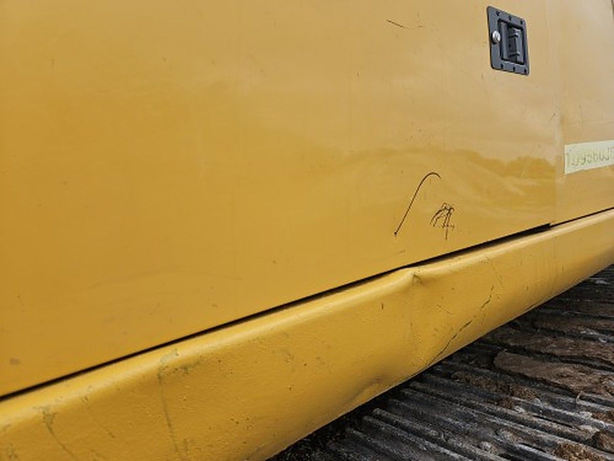 JOHN DEERE 250G photo 13