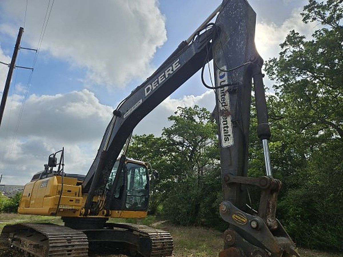 JOHN DEERE 250G photo 8