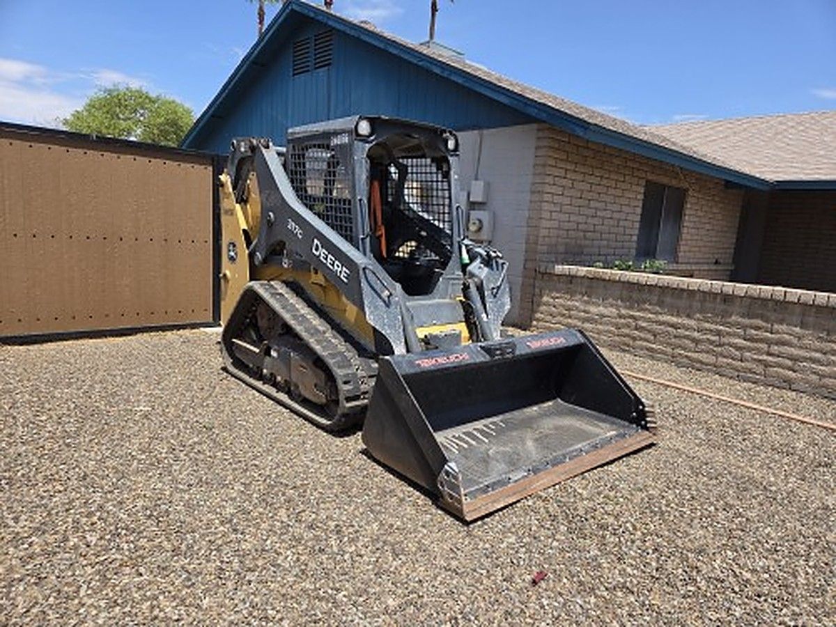 JOHN DEERE 317G photo 3