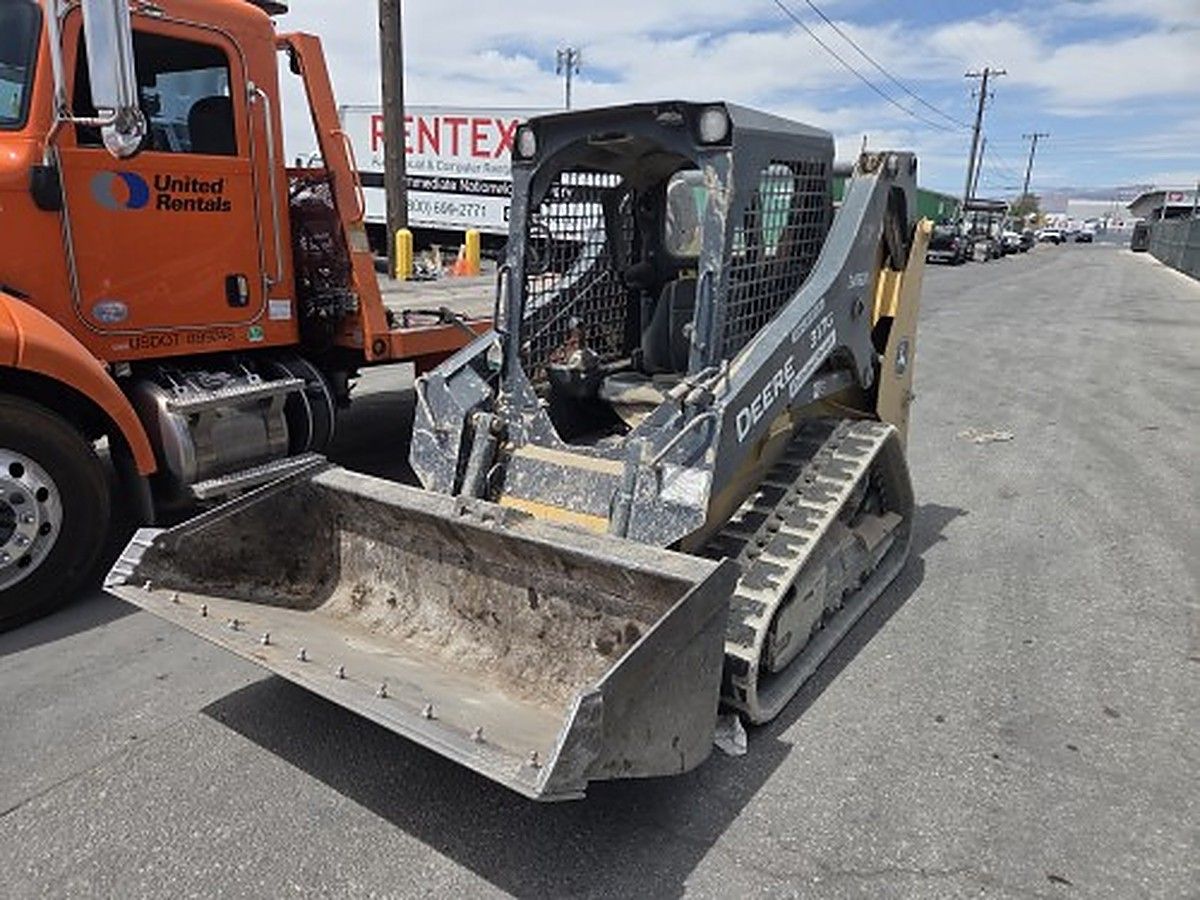 JOHN DEERE 317G photo 4