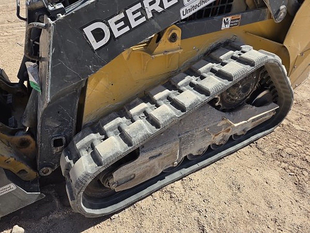 JOHN DEERE 317G photo 5
