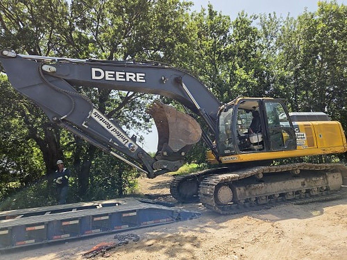 JOHN DEERE 350G LC photo 9