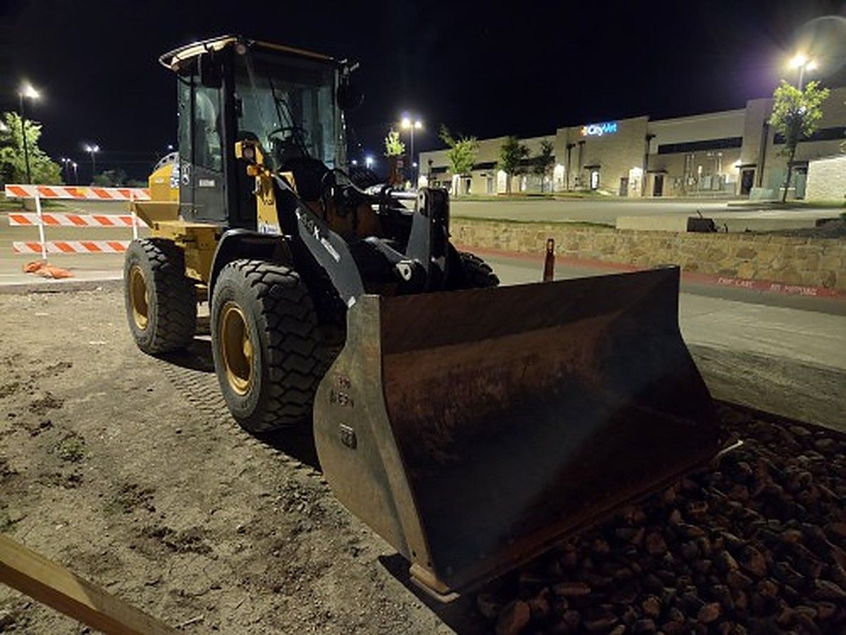 JOHN DEERE 444K photo 7