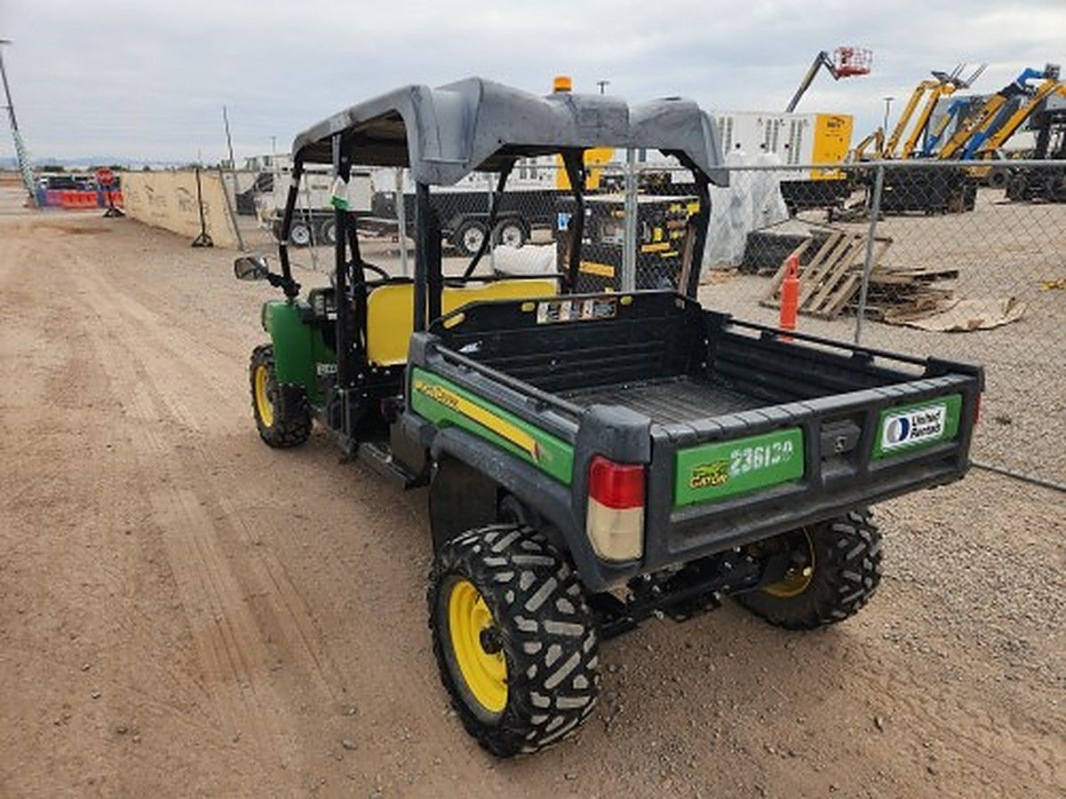 JOHN DEERE XUV855MS4 photo 2