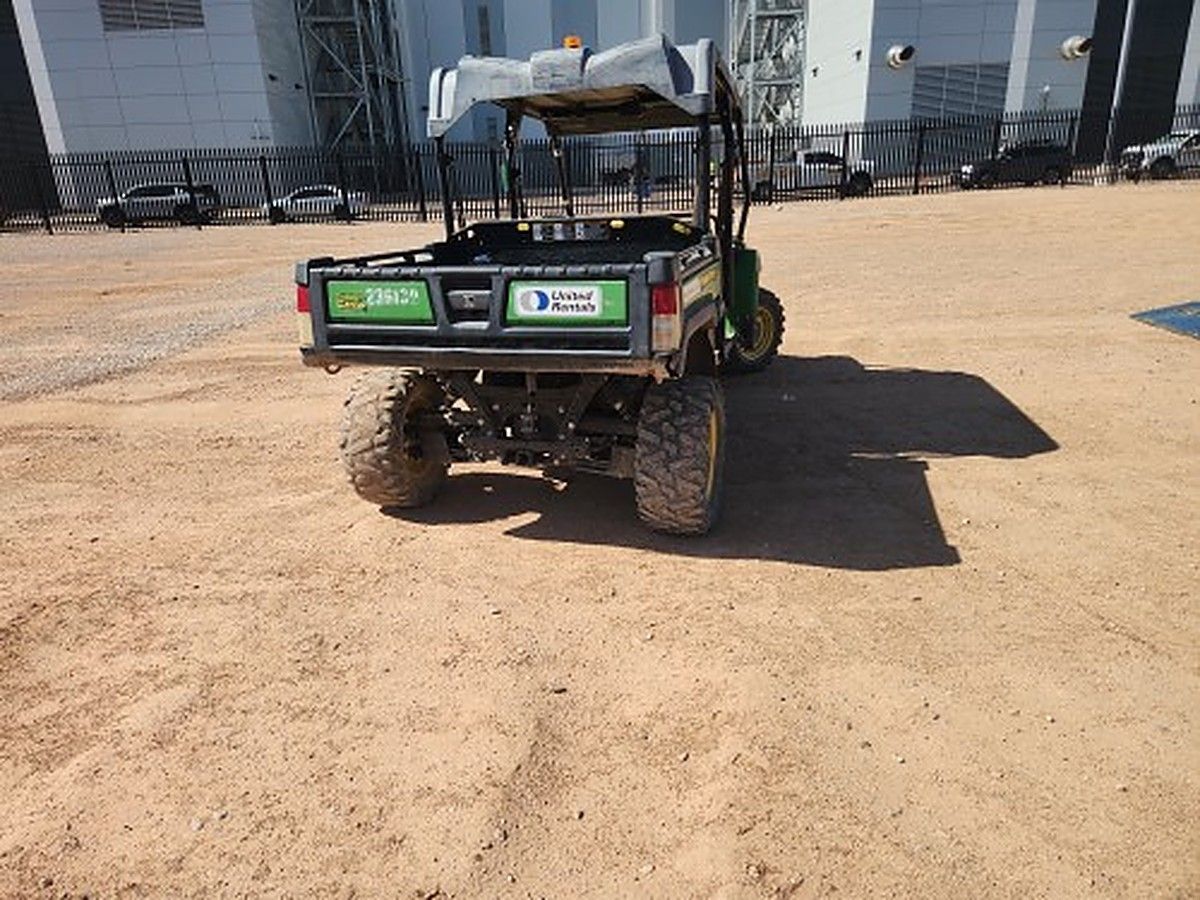 JOHN DEERE XUV855MS4 photo 11