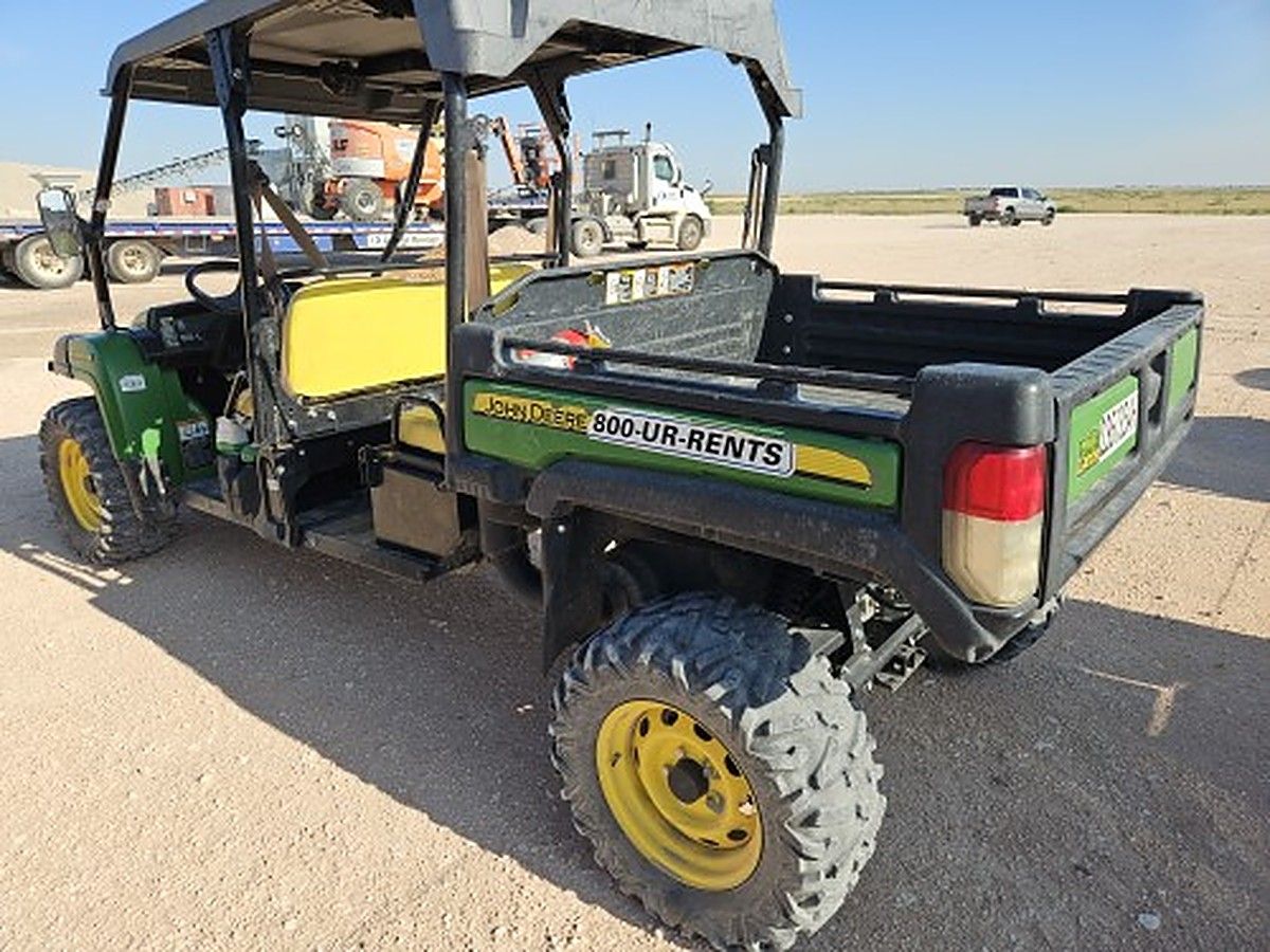 JOHN DEERE XUV855MS4 photo 2