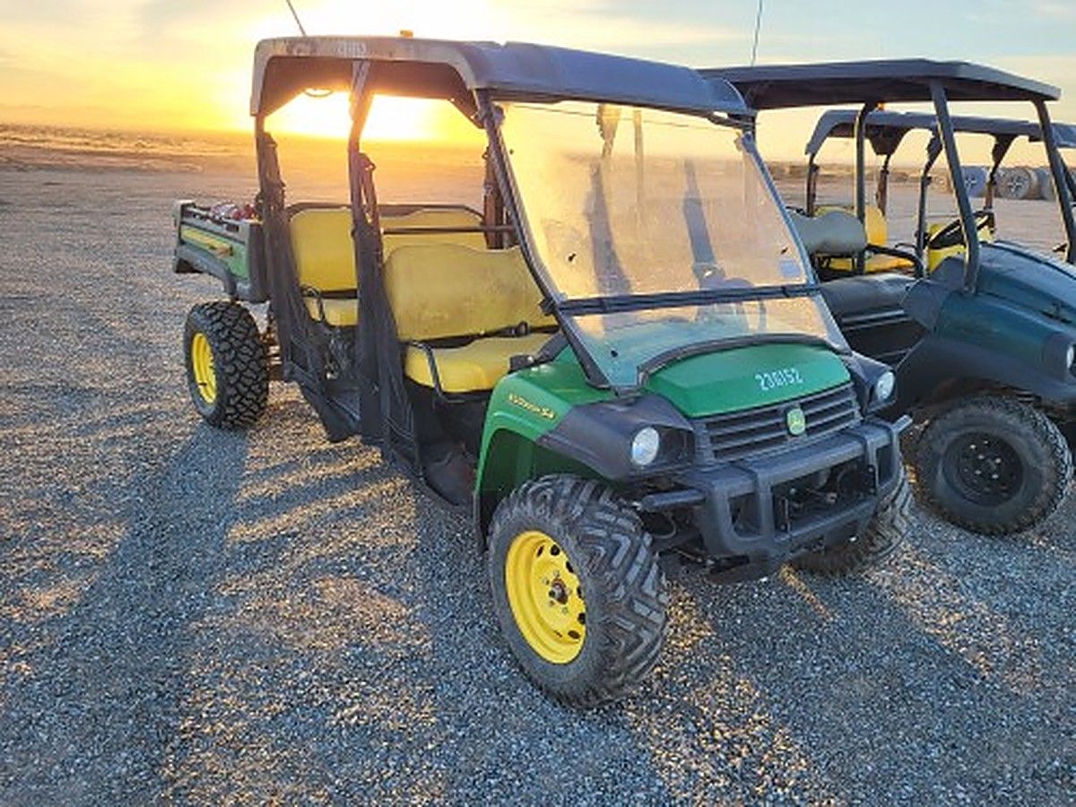 JOHN DEERE XUV855MS4 photo 3